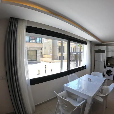 Dalyan Elit Apart Otel 3* Çeşme